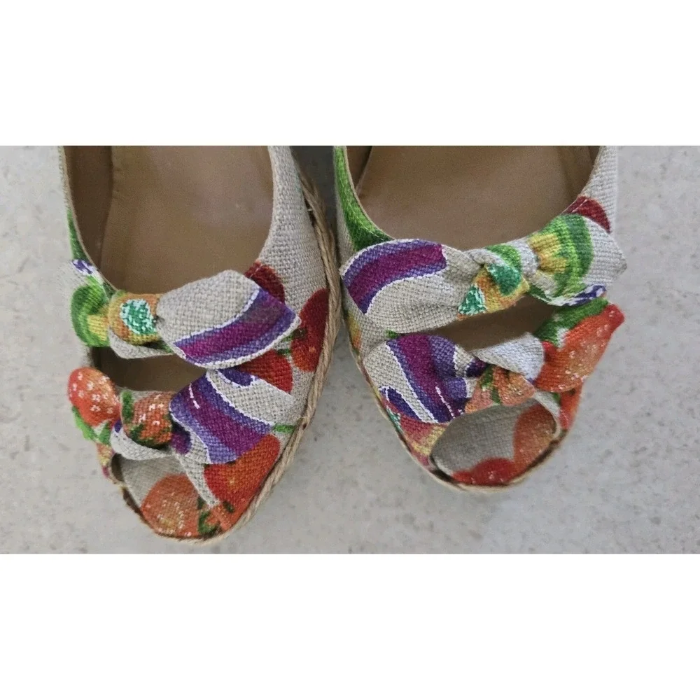 Stuart Weitzman floral wedge canvas peep toe espadrilles Cottagecore Linen Blend